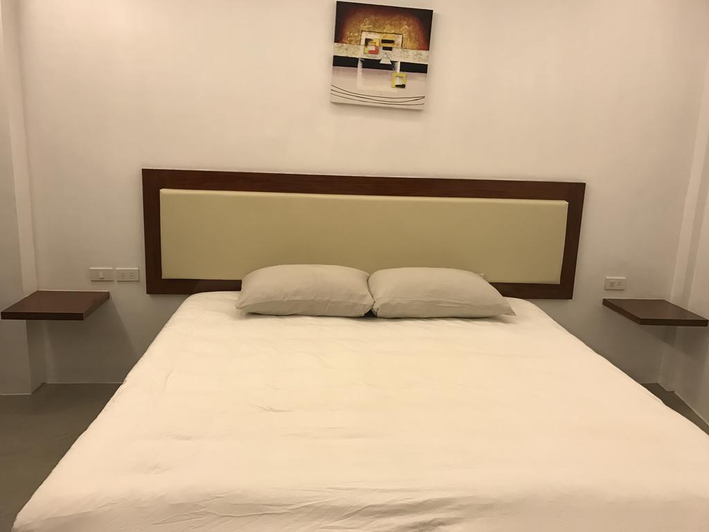 Koko'S Place Diniwid Balabag  المظهر الخارجي الصورة