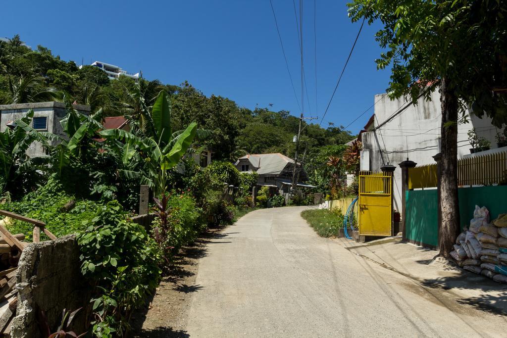 Koko'S Place Diniwid Balabag  المظهر الخارجي الصورة