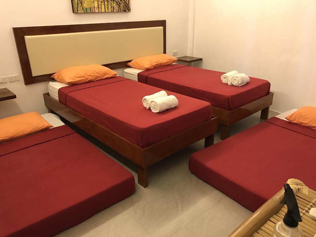 Koko'S Place Diniwid Balabag  المظهر الخارجي الصورة